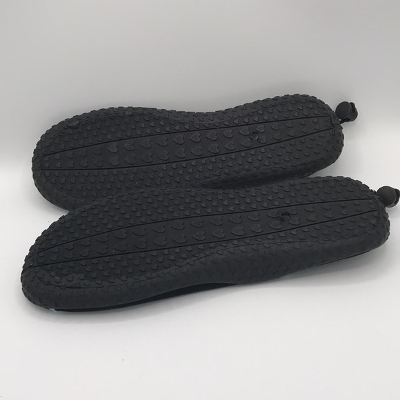 Oxide black water socks with blue trim, size 6 - Picture 3 of 4